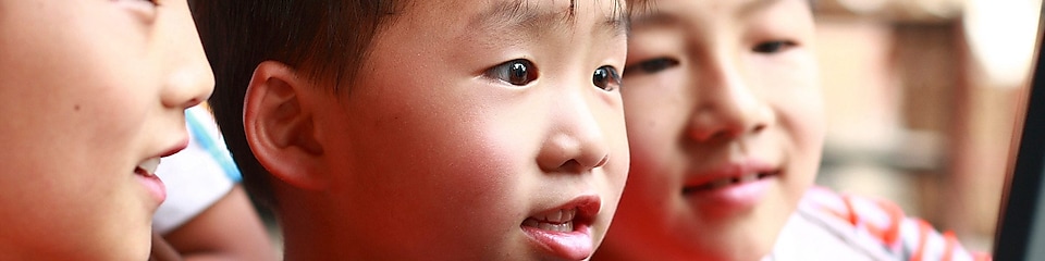 Children using laptop